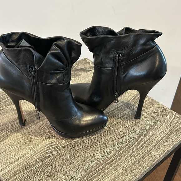 Prada Black Leather Bootie Ruffle Platform Heel size 40/10 - Picture 7 of 15